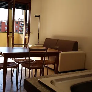 bilocale-via-imola-4.hotelinveneto.com/