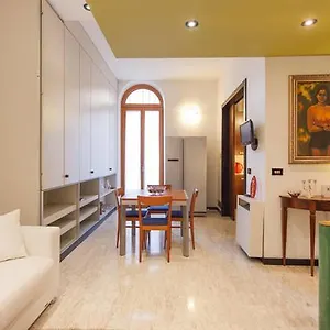 apartament-deluxe-quattro-spade.hotelinveneto.com/